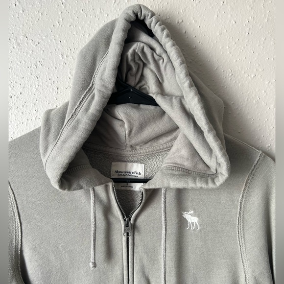 Abercrombie & Fitch Women's size S
Full Zip Hoodie Soft Collection Pullover - Picture 4 of 8